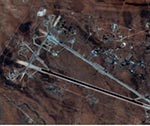 آمریکا بیش از ۶۰  راکت بر  میدان هوایی ارتش سوریه شلیک کرد 